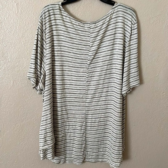 Women’s Maurice’s Short Sleeve Top Plus Size, 4X, Stripe - Picture 6 of 7